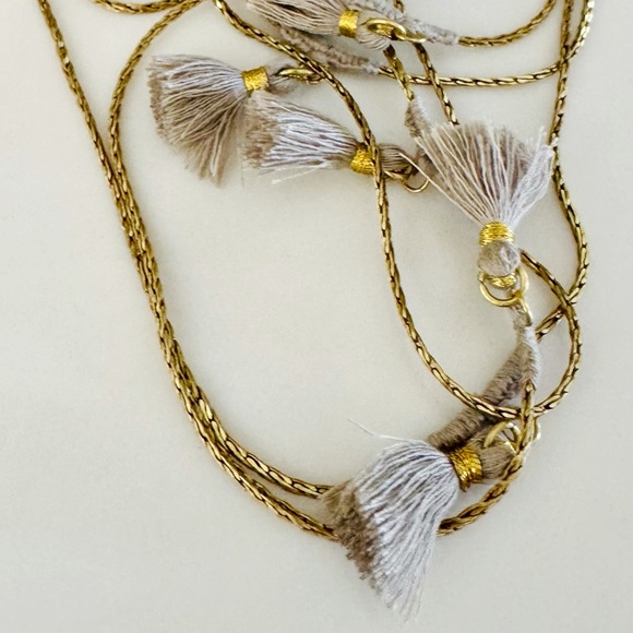Anthropologie SHIRALEAH Lena Long Tassel Boho Wrap Necklace, Grey & Gold - Picture 11 of 12